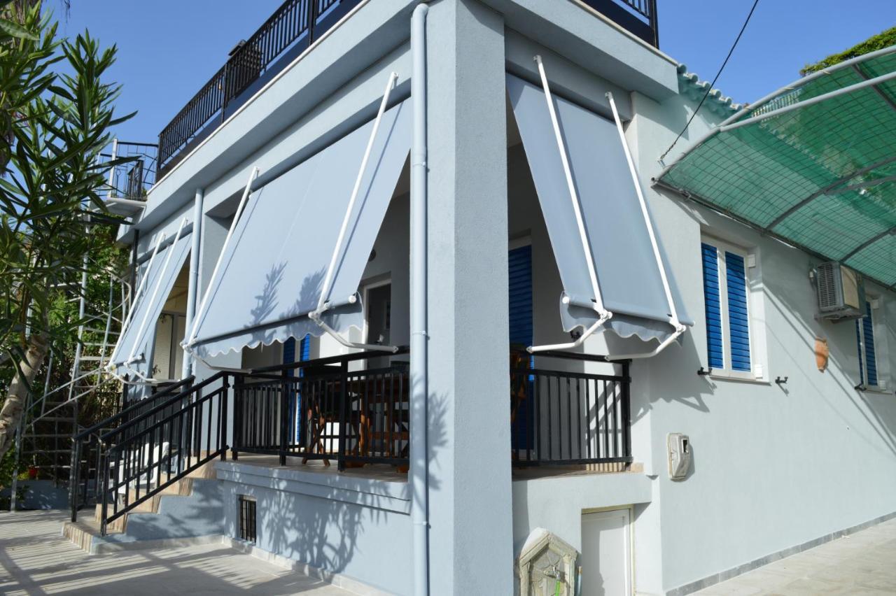 Melenia'S Sea Front House Villa Kalamata Exterior photo